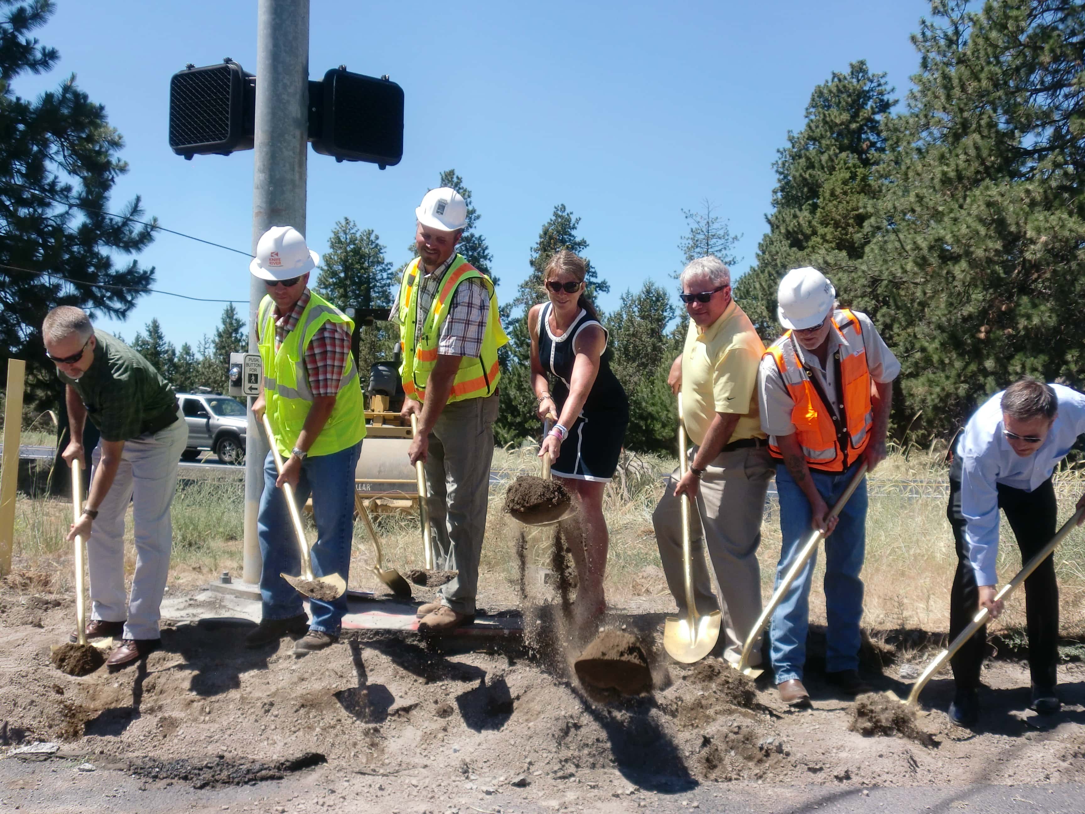 Crews Start Work On Bend's Reed Market Rd./15th St. MyCentralOregon
