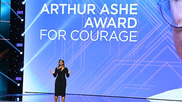See Michelle Obama's Fierce Look at the 2017 ESPY Awards See Michelle Obama's Fierce Look at the 2017 ESPY Awards
