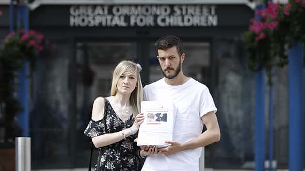 Two international experts to attend meeting in Charlie Gard case