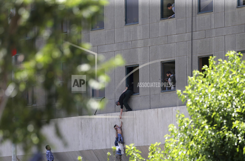 Iran's foreign minister responds to Trump's condolences on Tehran attacks