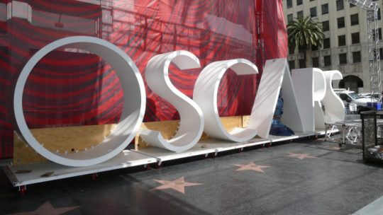 oscars-sign-in-front-of-the-dolby-theatre