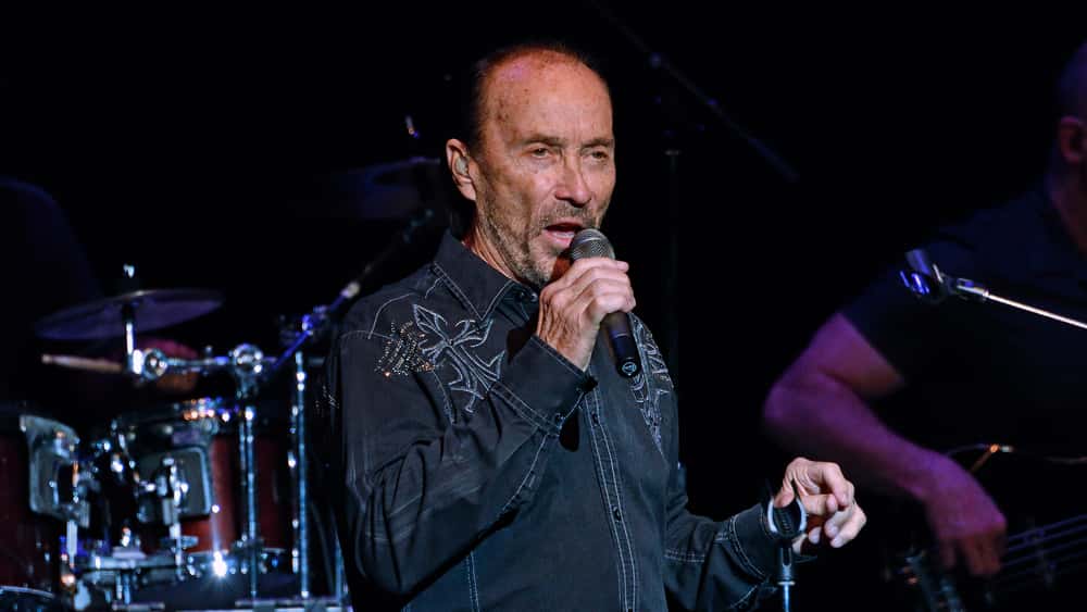 Lee Greenwood To Hit The Road On "The Hits Tour 2020" WSCW AM