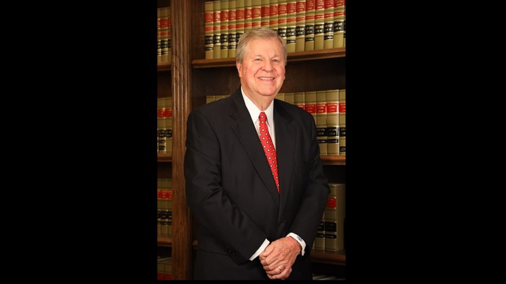 Defense Attorney Dee Wampler Dies - Vimarsana News