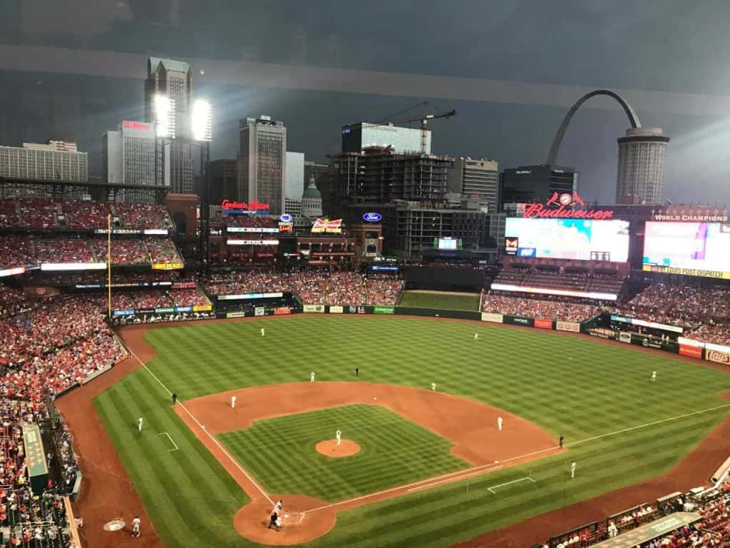 St. Louis Cardinals Stay Up Late To Beat Chicago Cubs 7-4 | KTTS