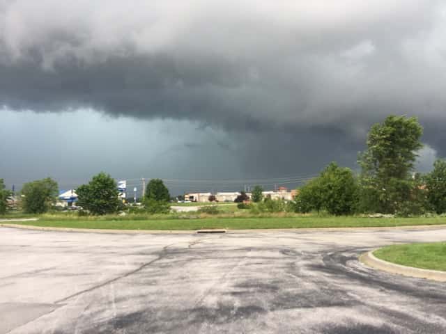Heavy Rain Strong Winds Batter Ozarks KTTS heavy-rain-strong-winds-batter-ozarks-ktts