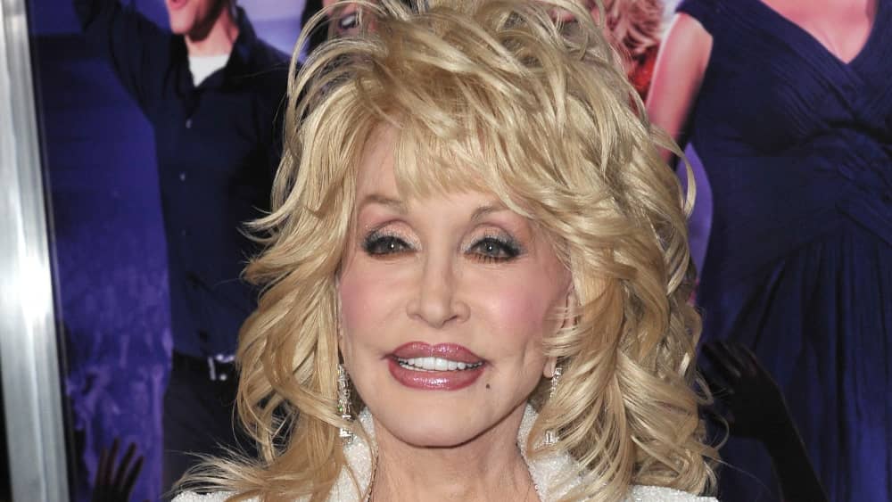 Dolly Parton donates $1M for pediatric infectious disease research - Vimarsana News