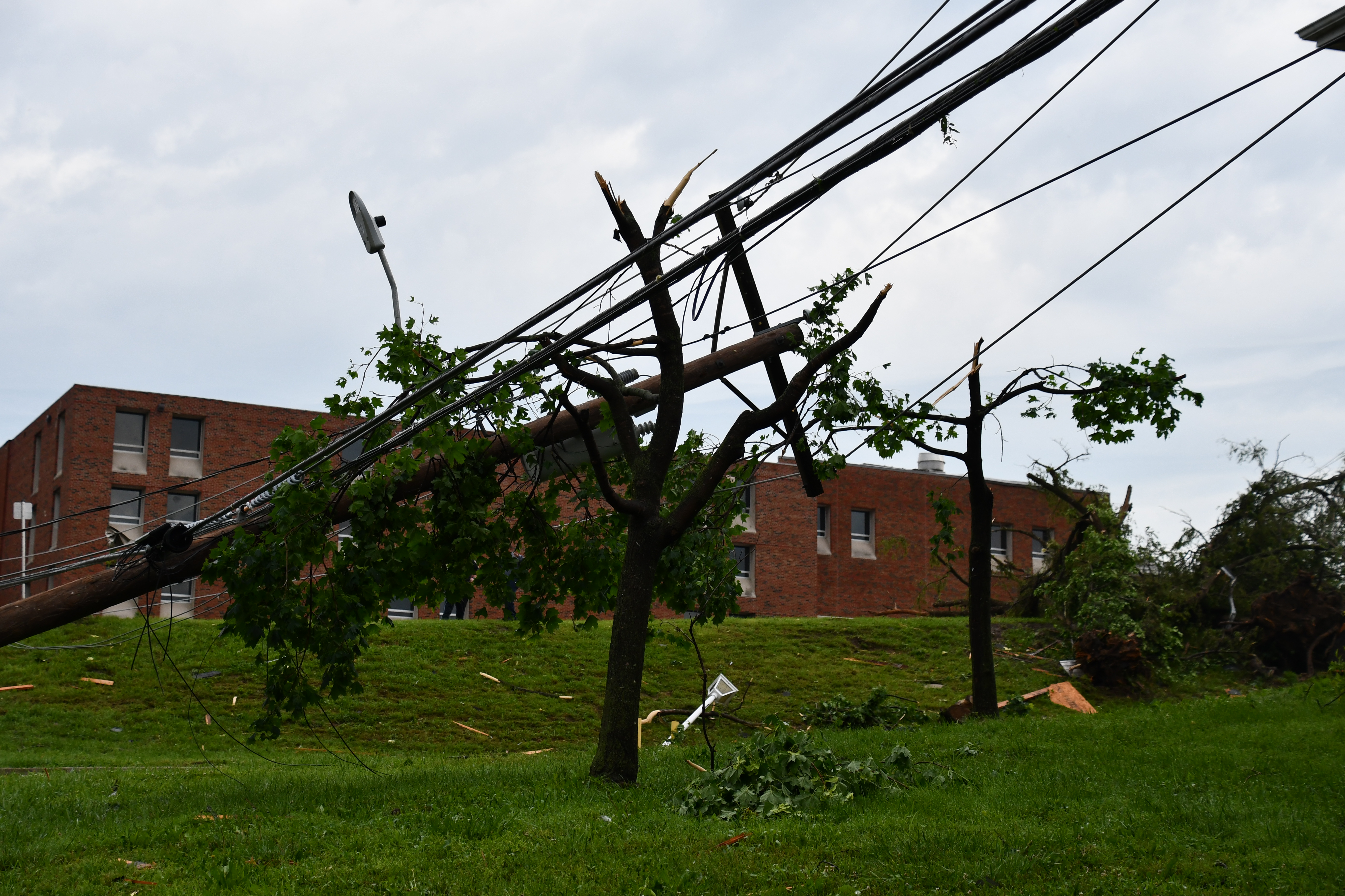 EF-3 Tornado Hits Jefferson City | 104.1 FM | KSGF