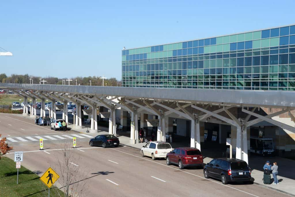 More Parking Options In Works For Springfield Branson Airport 104 1   DSC 6155 1024x684 