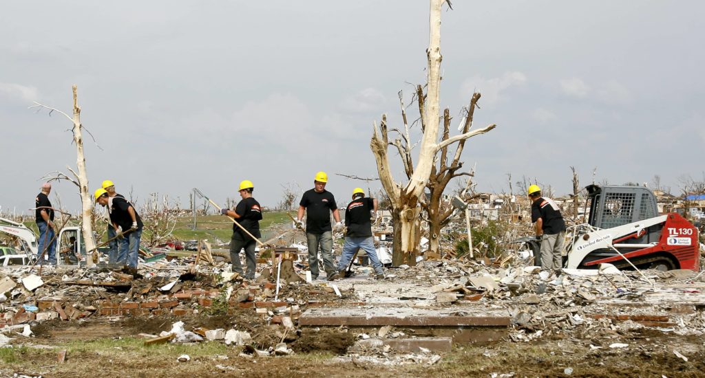 Volunteers Remember Impact Joplin Tornado Had On Their Lives - Vimarsana News