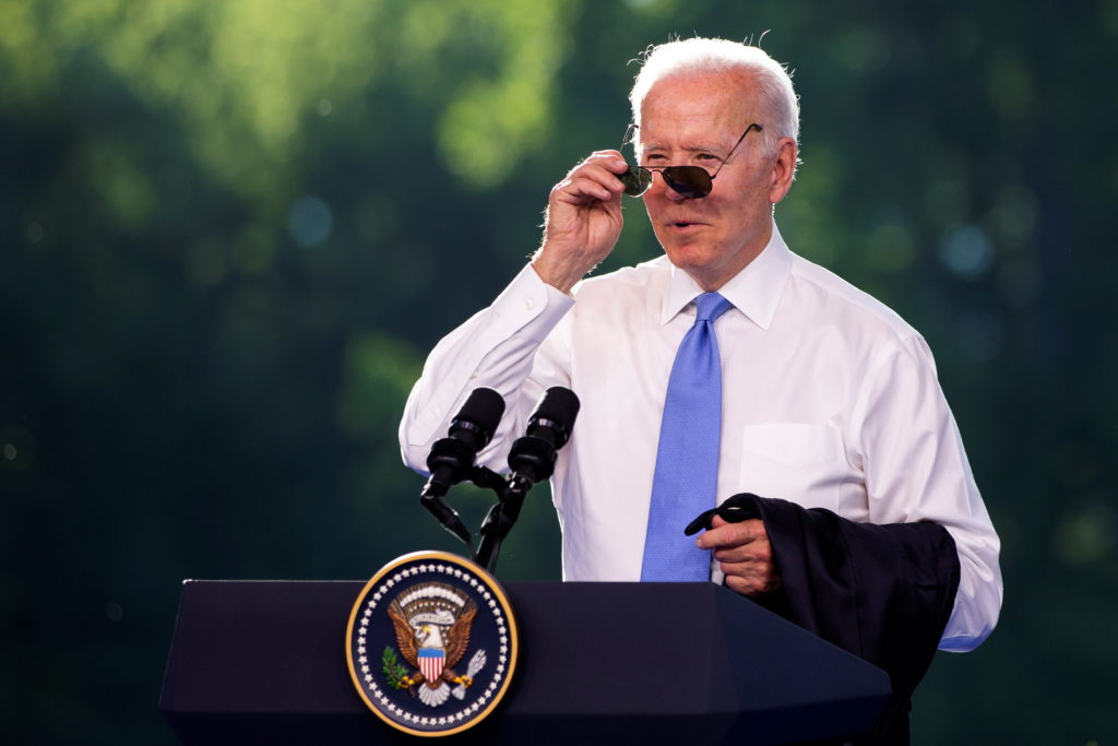 Nick Reed PODCAST: 02.21.22 – Biden Offers Putin a Meeting, But Only if Russia Does Not Invade Ukraine - Vimarsana News