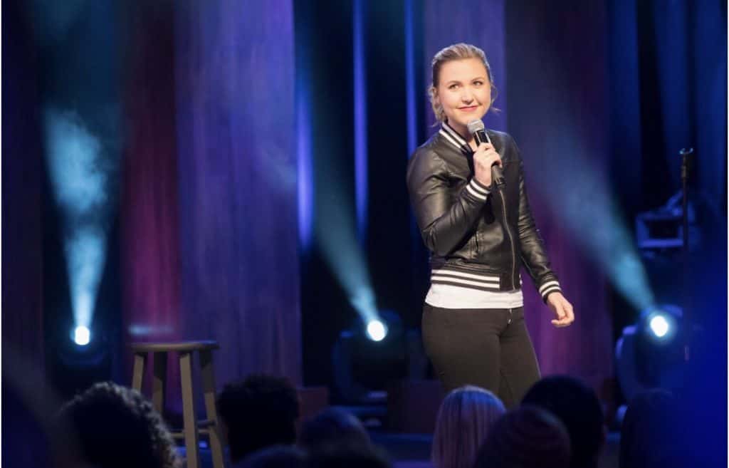 ON THE LINE: Taylor Tomlinson talks her Netflix Comedy special