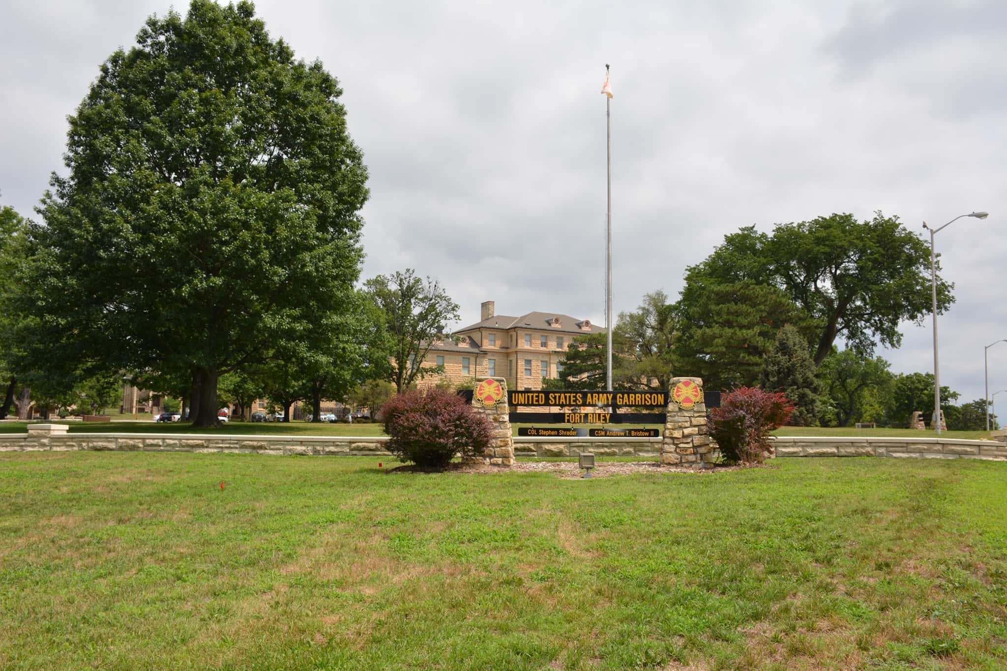 New commander to take over at Fort Riley 95.1 KICTFM