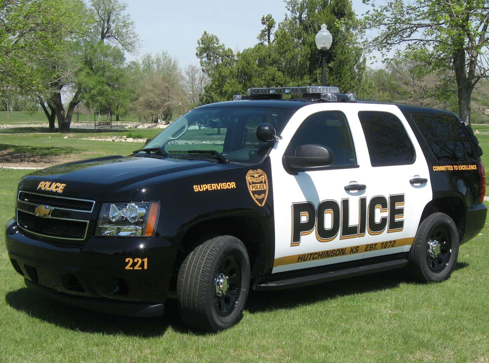 Hutchinson Police restructure operations | Country 101.3 KFDI