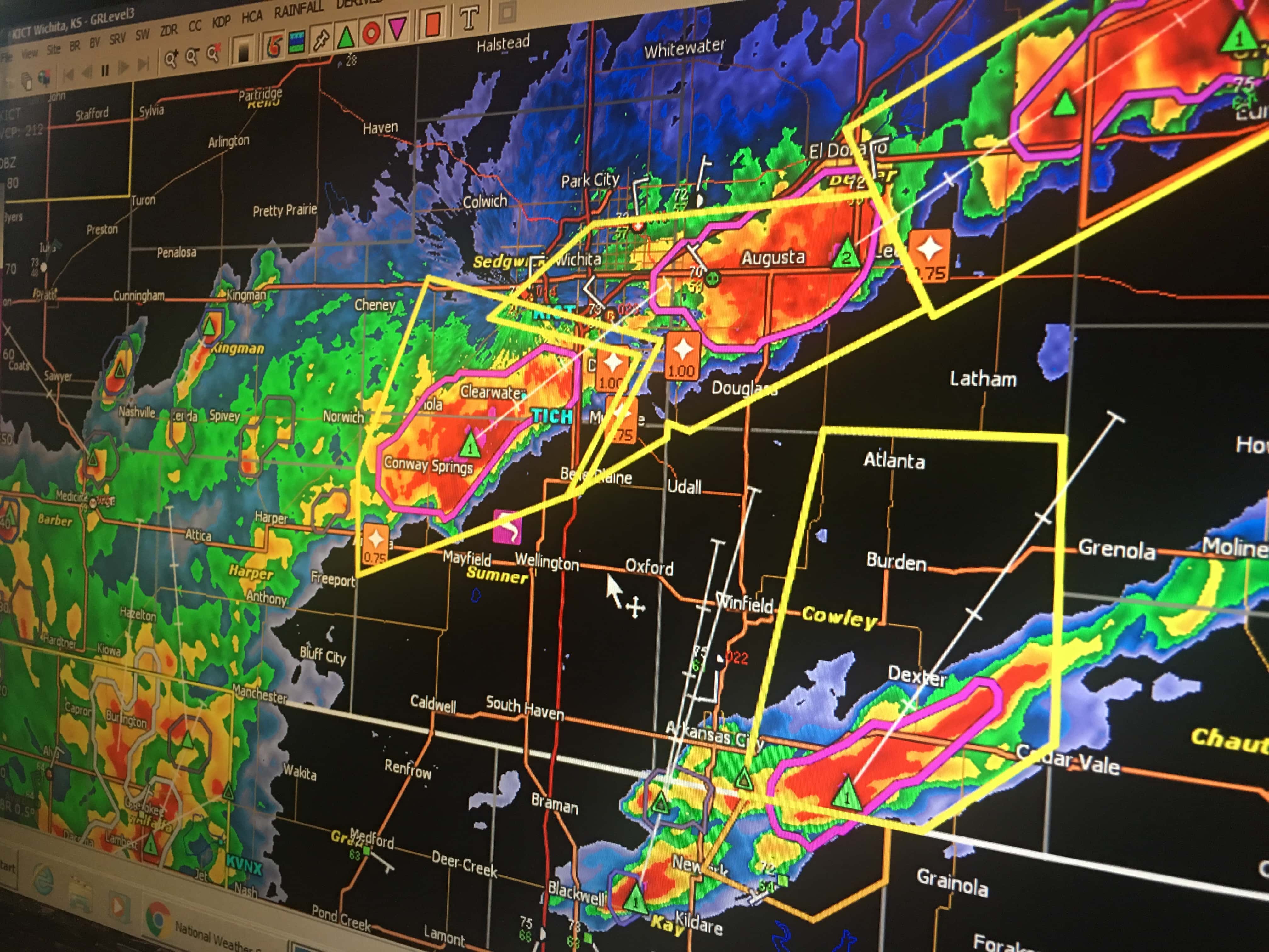 Kfdi Breaking News Wichita Ks - ya4j4ku