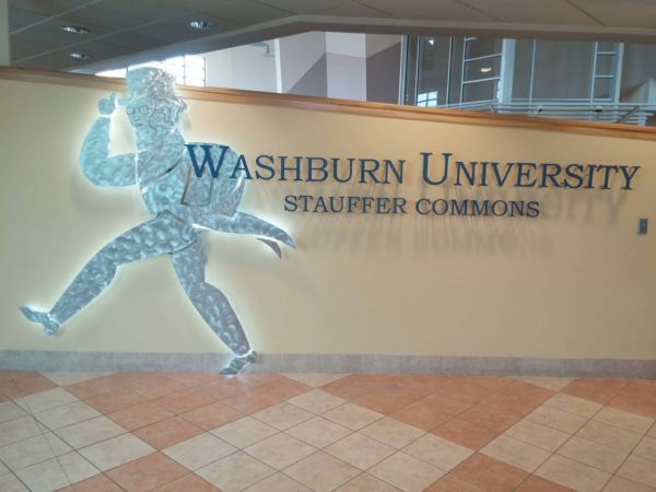Washburn students fight cancellation of spring break | Country 101.3 KFDI