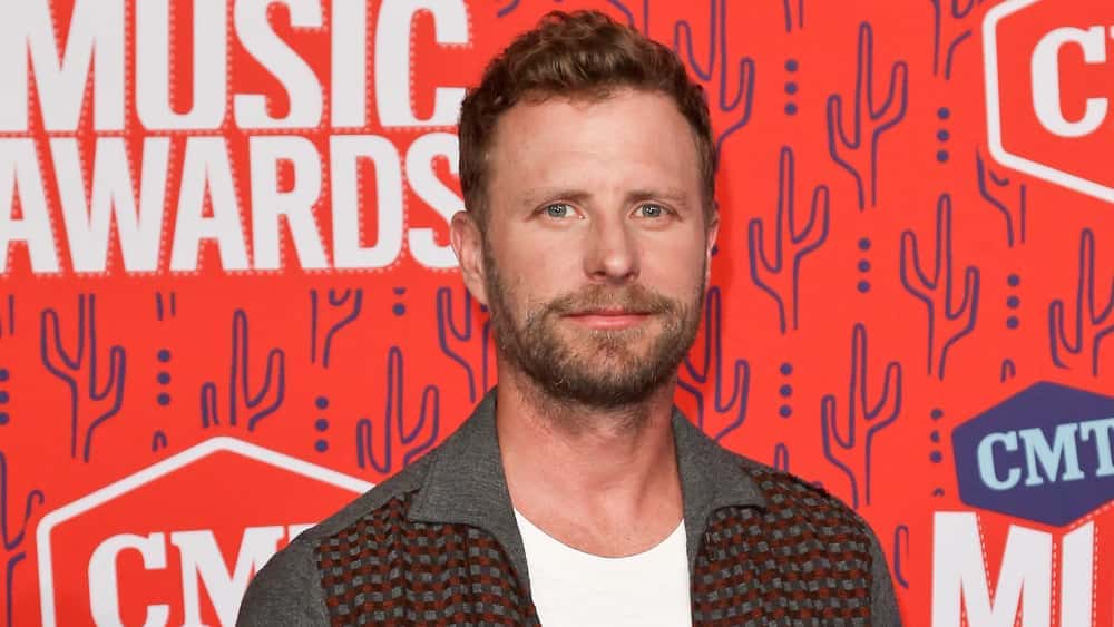 Dierks Bentley Breaks Hand In Mountain Biking Accident