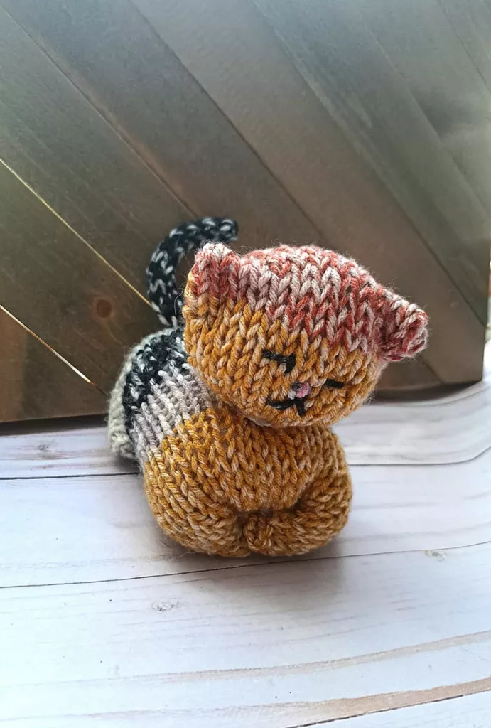 knit-cats-jpg