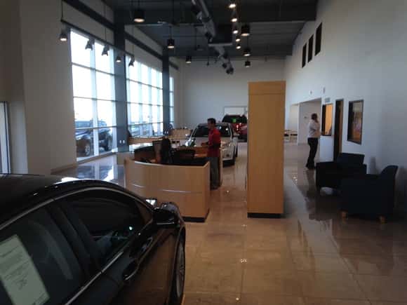 The new Stoudt Ross Ford show room.