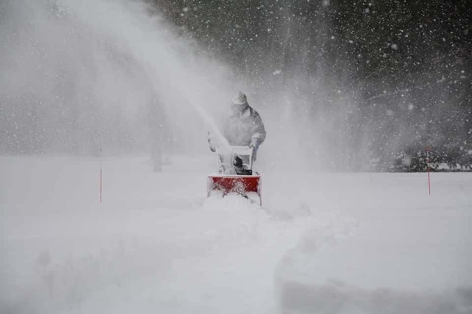 snow-removal-1853220_960_720