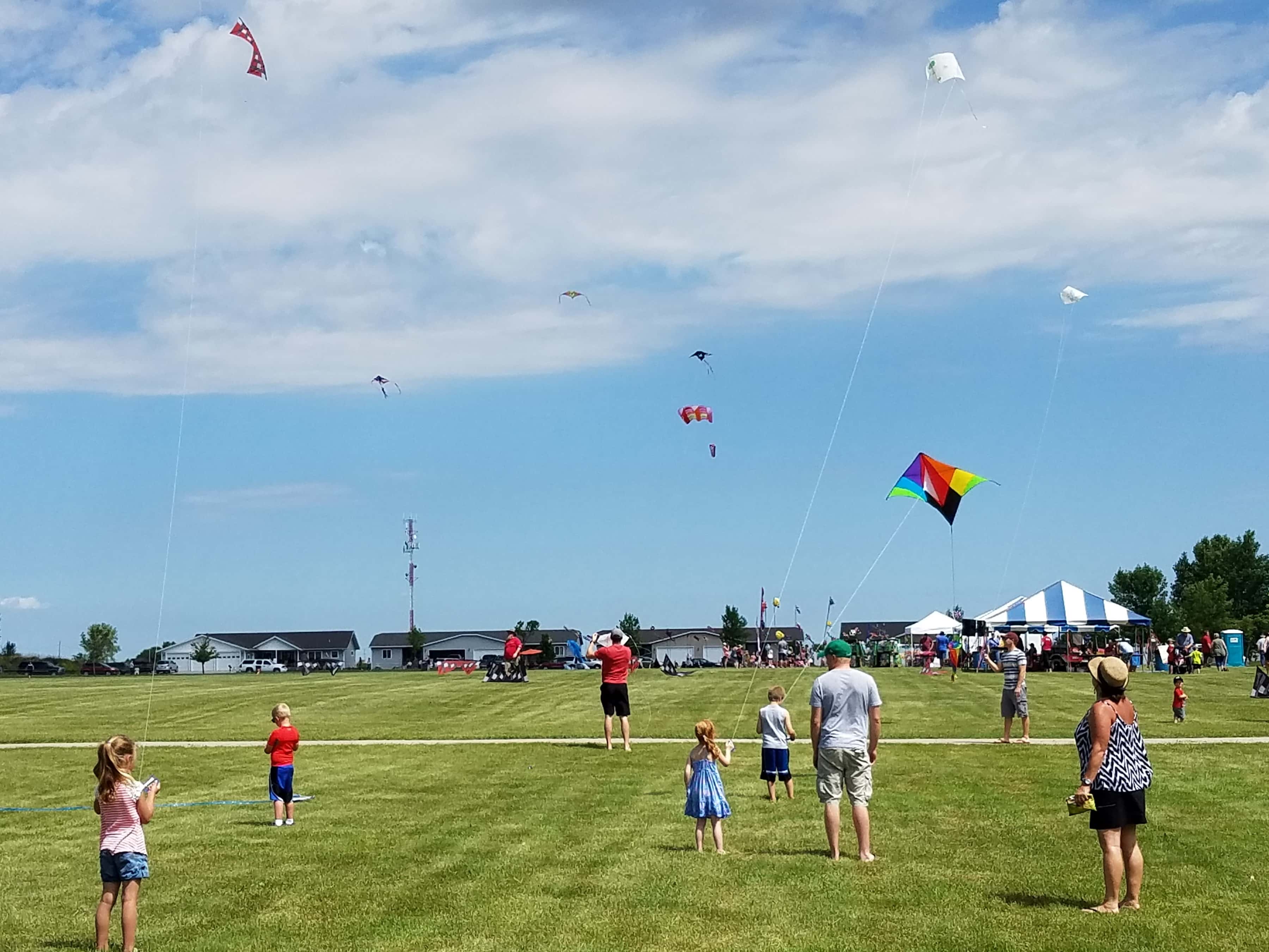 Premiere Midwest Kite Flying Festival Returns for 25th Year in