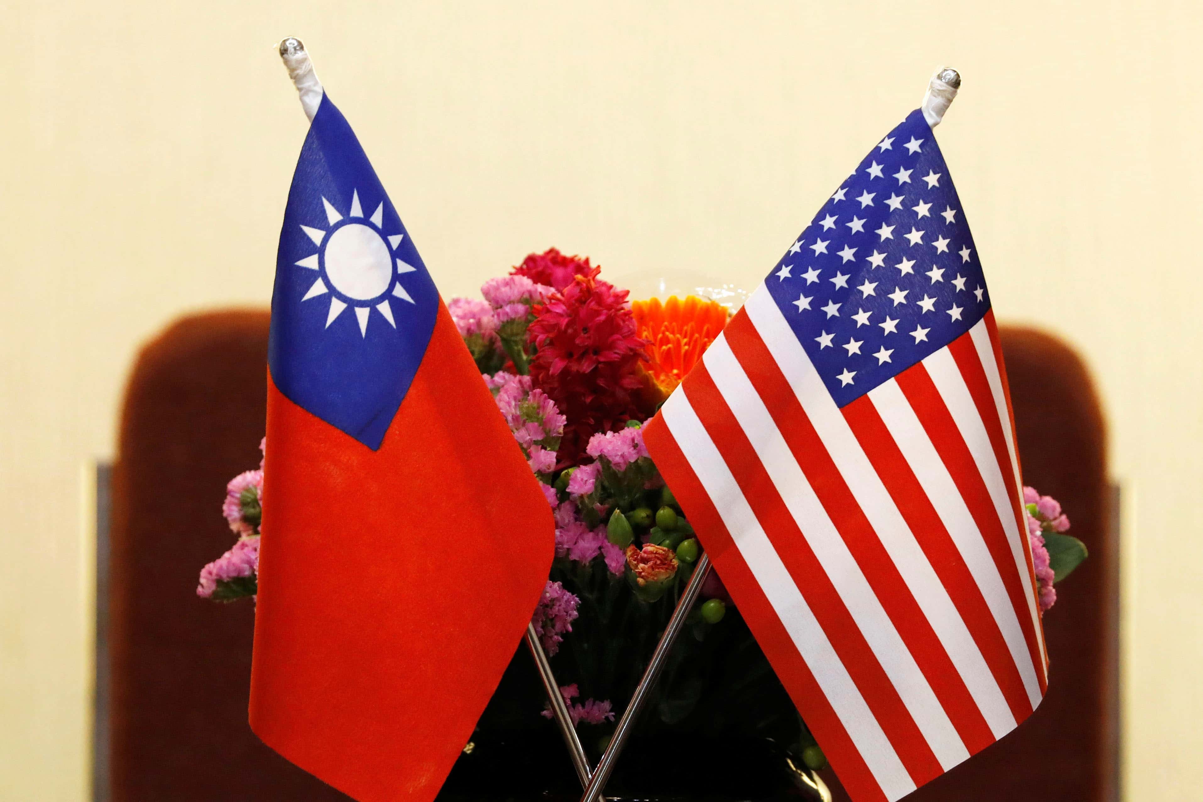 taiwan_us_flags001