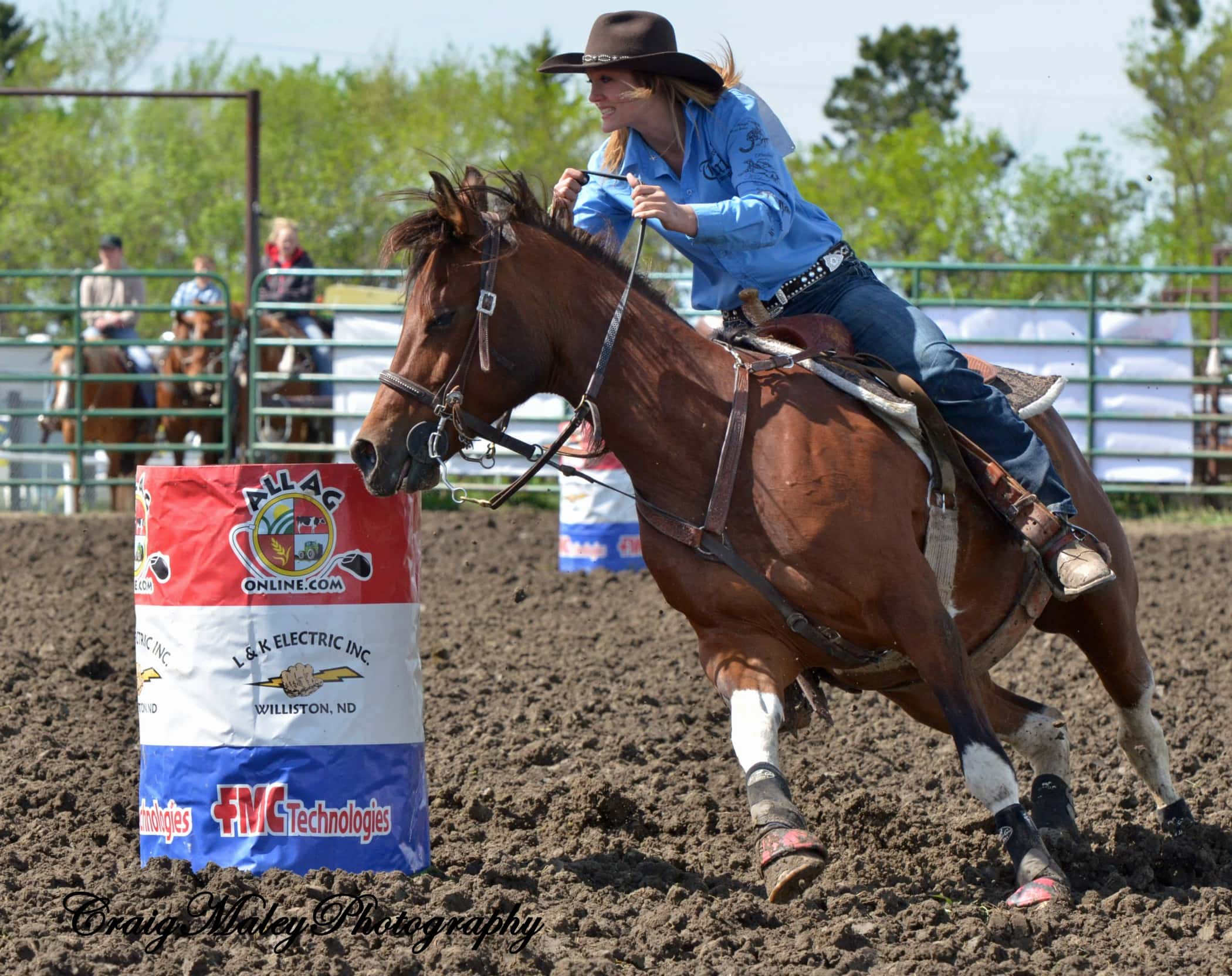 barel-racing-nd-hs-rodeo-by-craig-maley