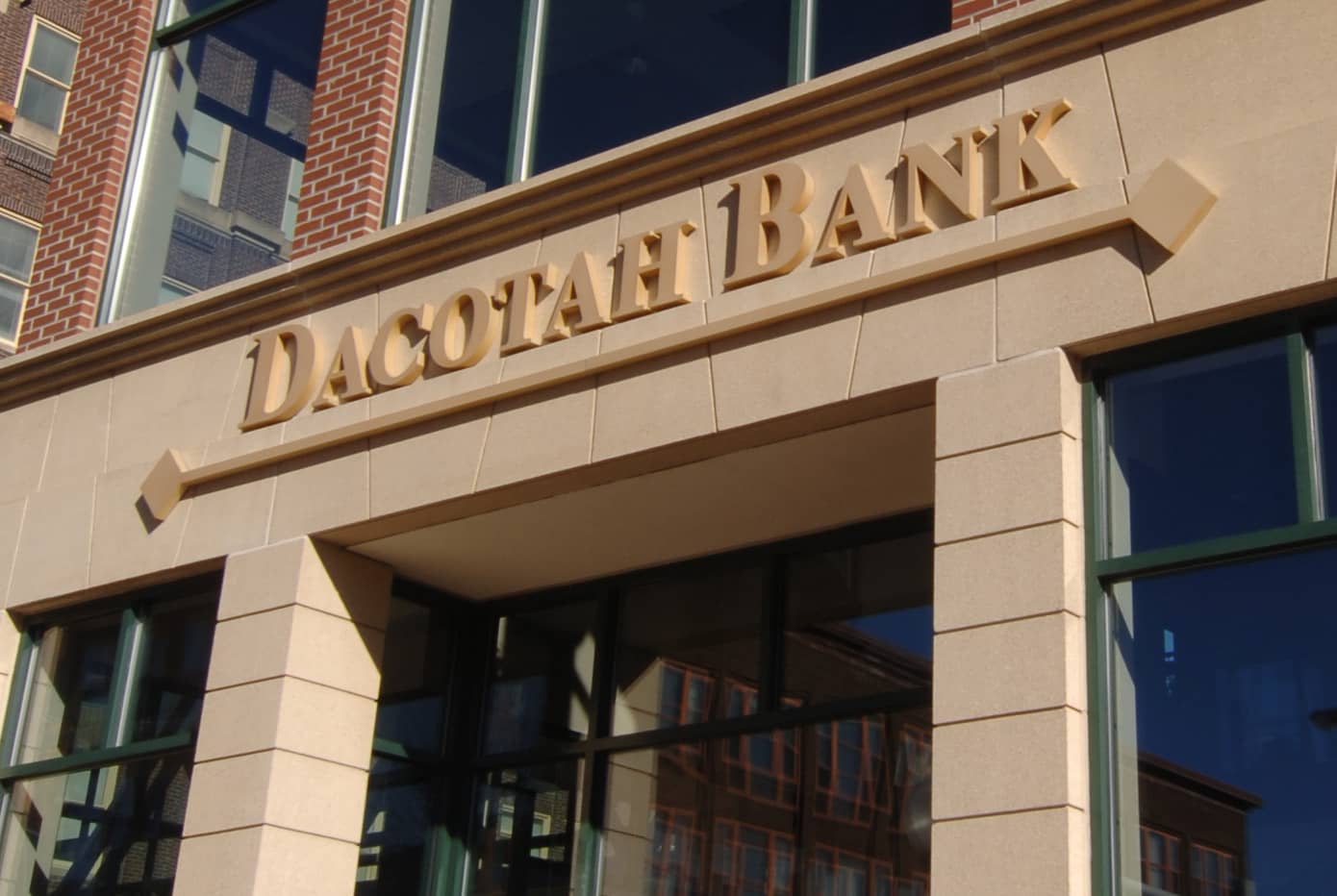 cropped-bank-front