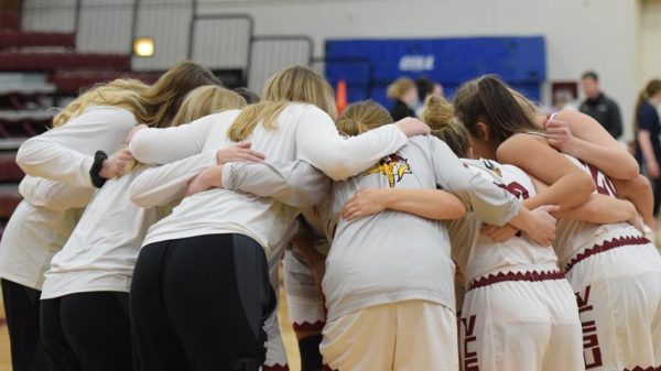 vcsu-wbb-20-21-huddle-2