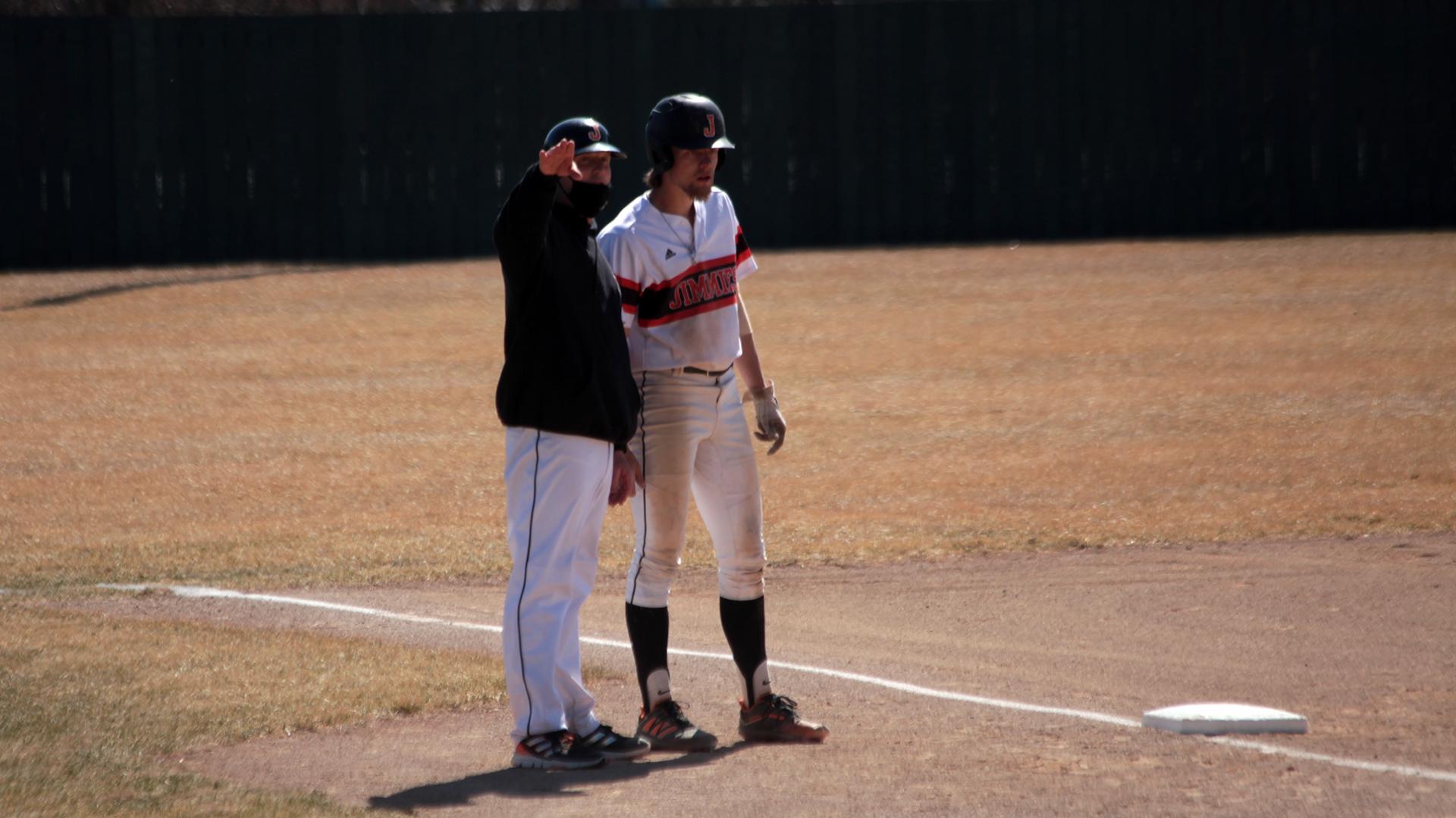 jimmie-baseball-at-dordt-2021