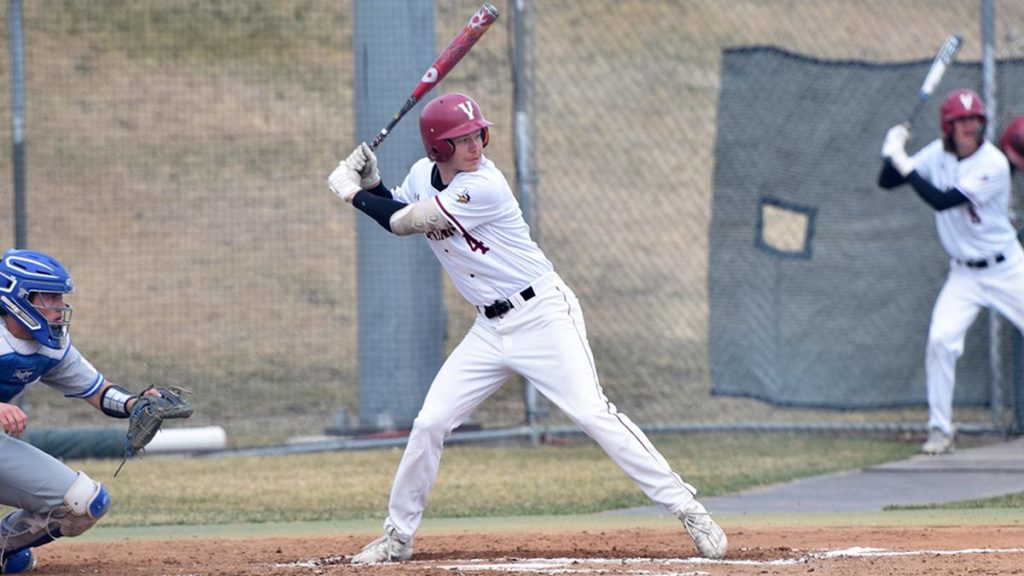 Vikings Split Doubleheader With Comets - Vimarsana News