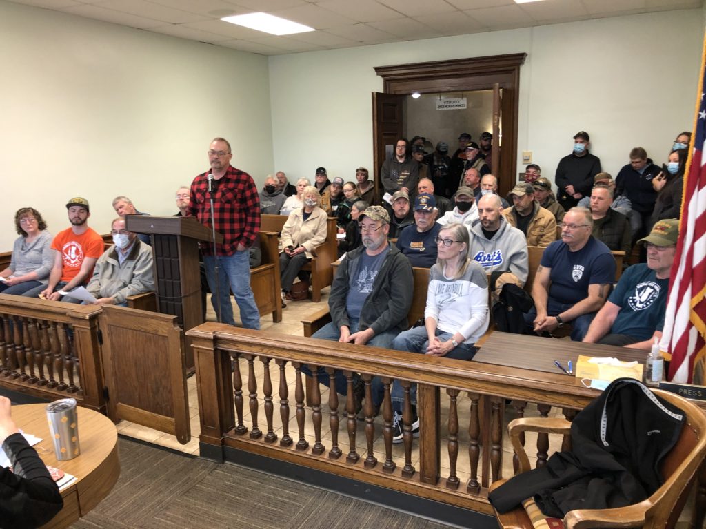 Residents Encourage Commission to Support 2nd Amendment Sanctuary - Vimarsana News