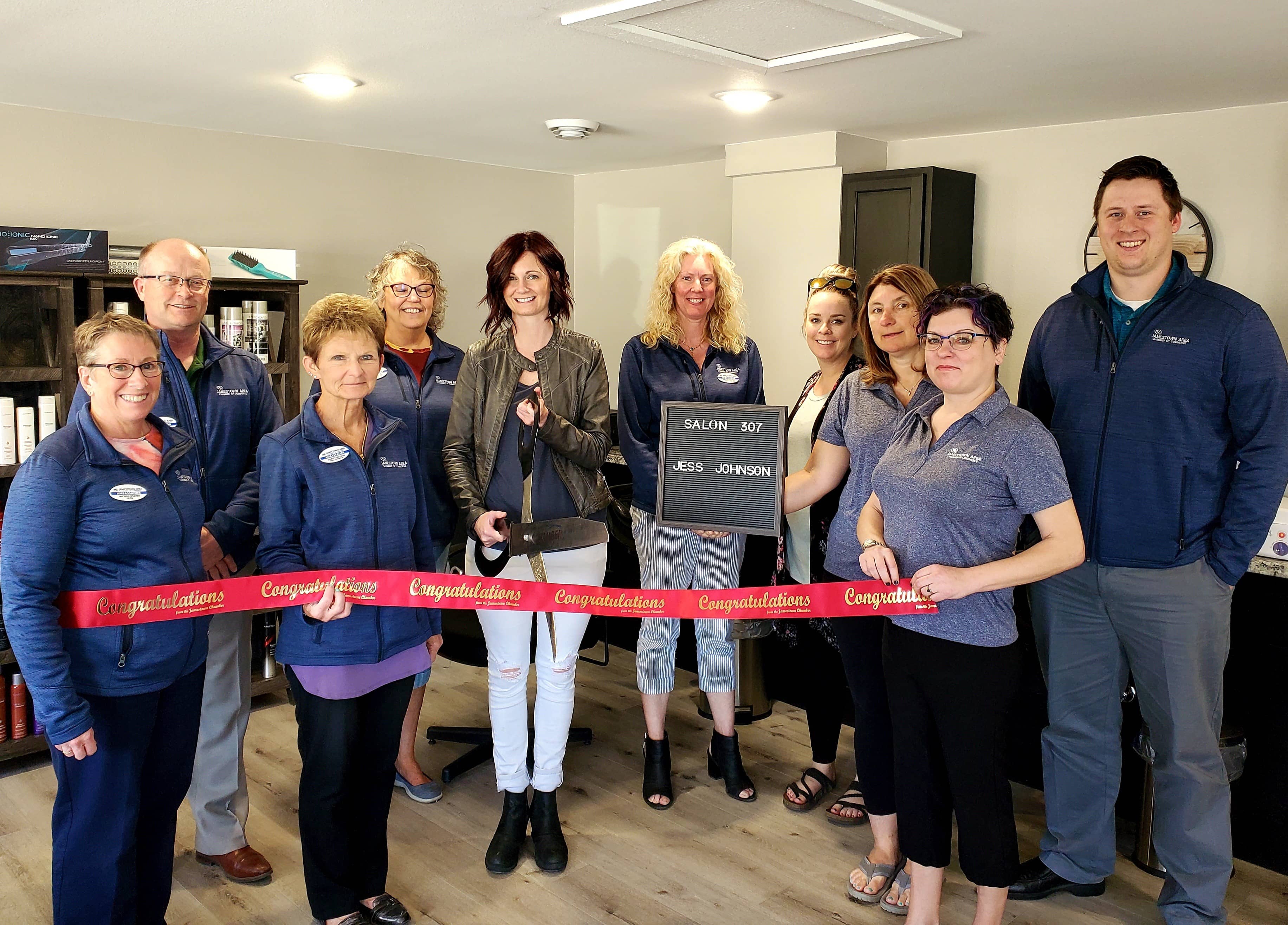 salon-307-group-ribbon-cutting