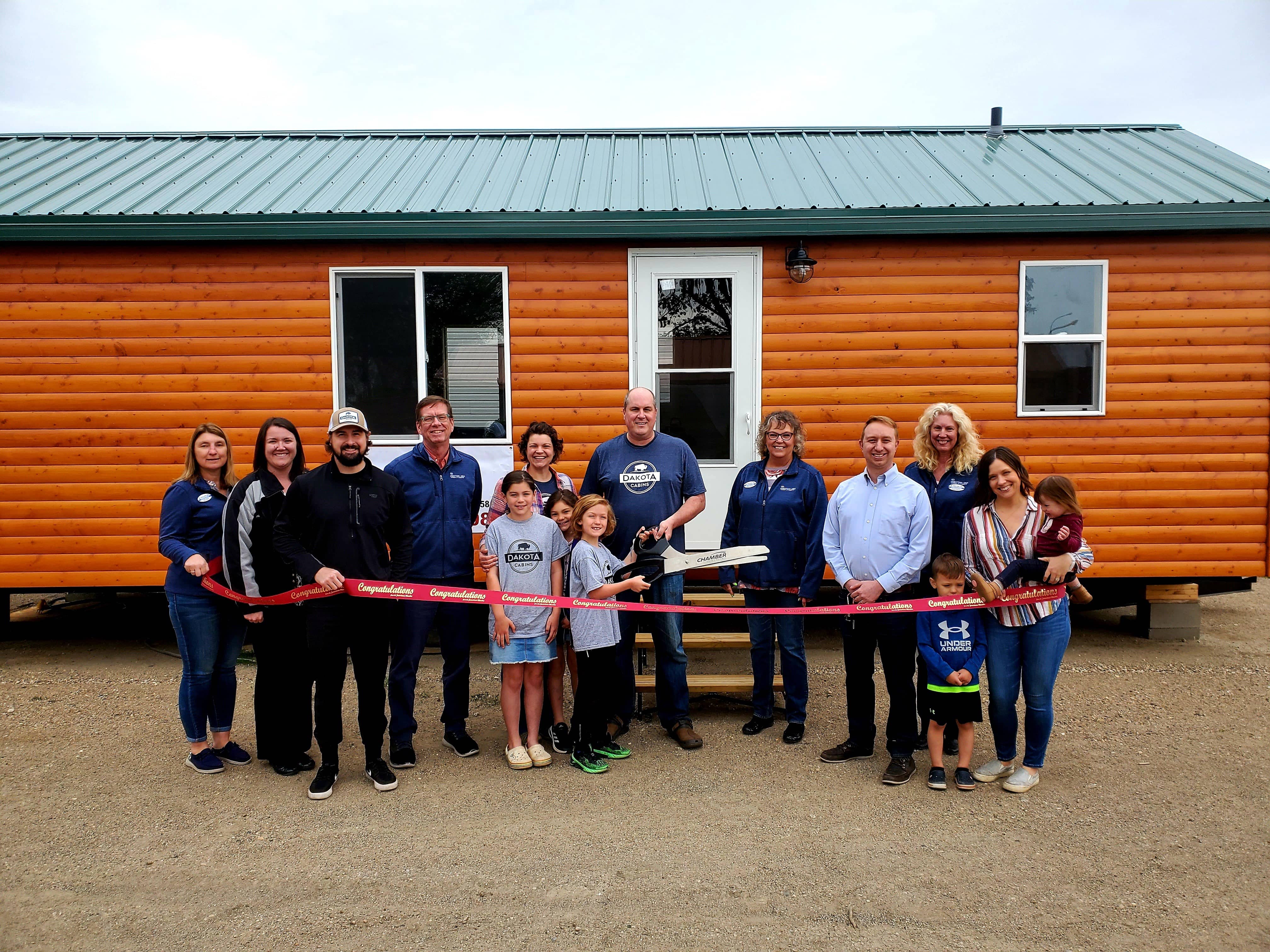 dakota-cabins-ribbon-cutting-5-27-21