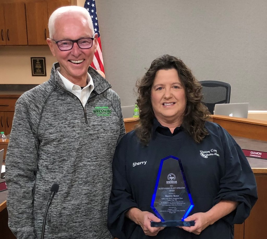 Valley City Congratulates Sherry Keys As Operator Of The Year | News Dakota