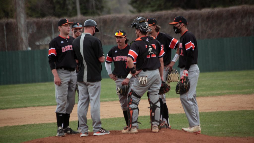 Six Run Fifth Sends UJ Past Morningside in Tournament Opener - Vimarsana News