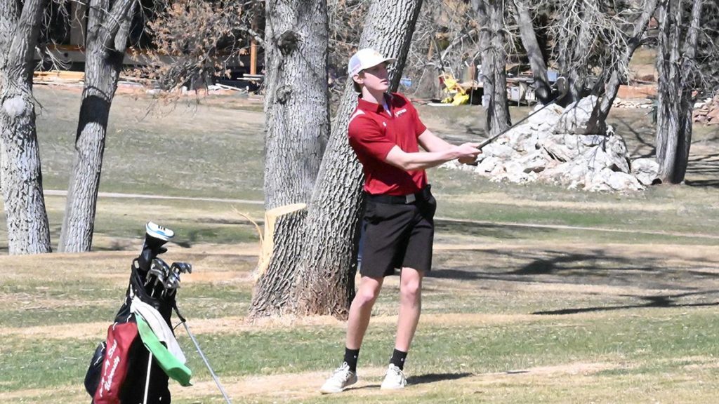 Gentzkow Leads Vikings at Hardrocker Invite - Vimarsana News