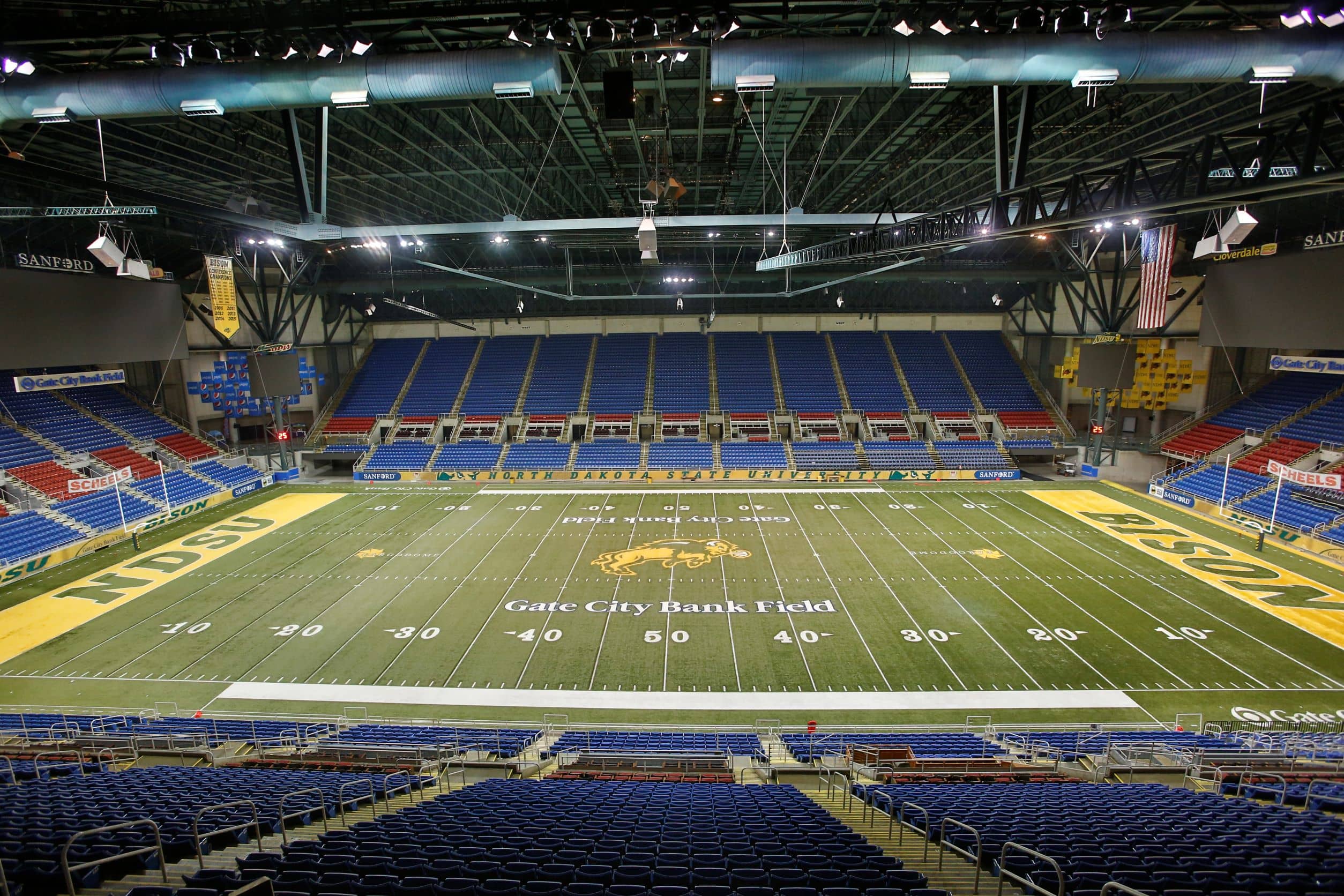 fargodome_turf2