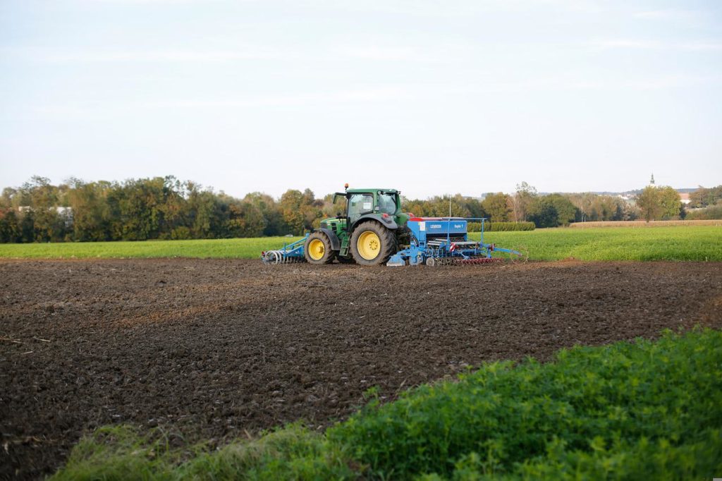 Pace of Corn, Soybean Planting Picks Up - Vimarsana News