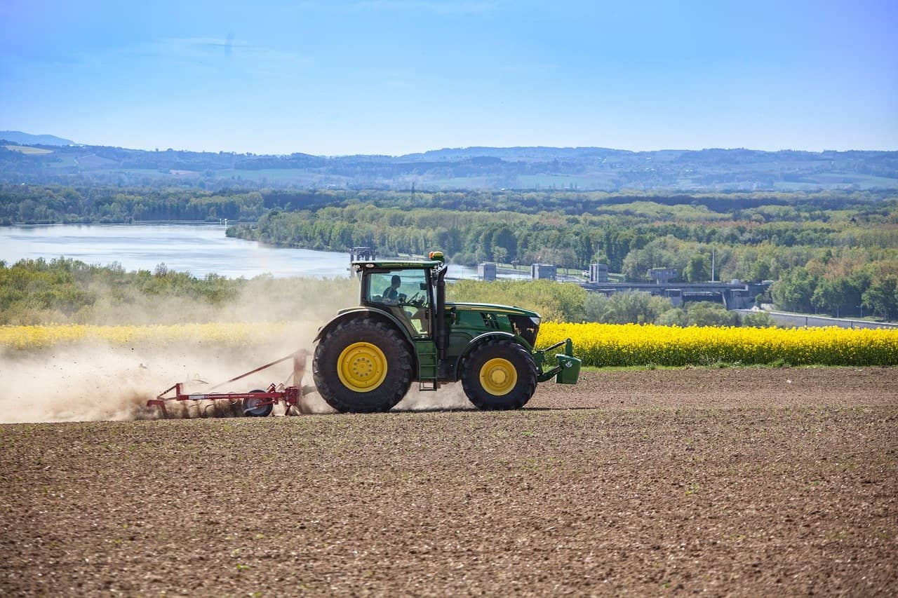 tractor-5214994_1280