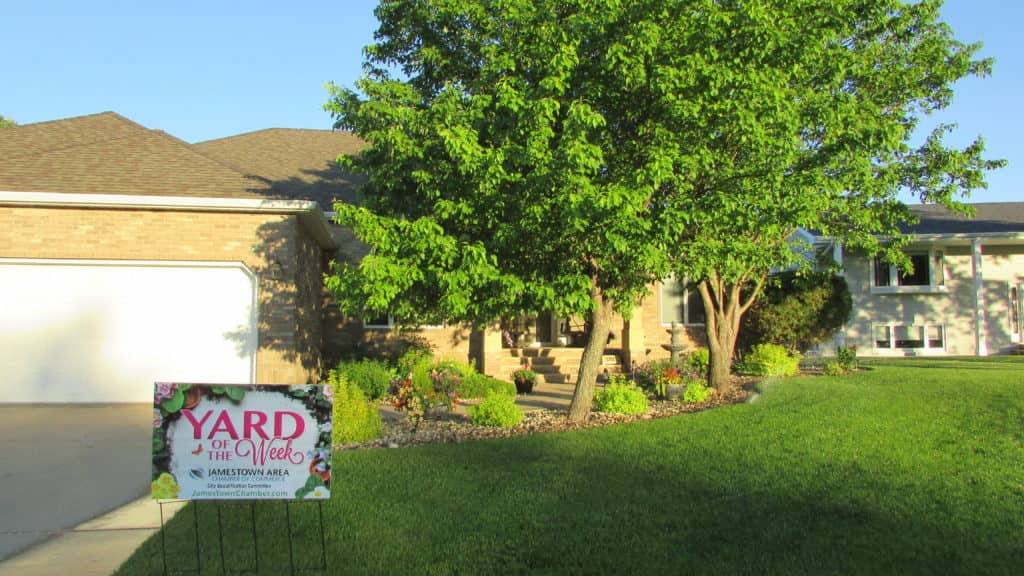 Dave & Jan Odin Receive Yard Of The Week Recognition - Vimarsana News