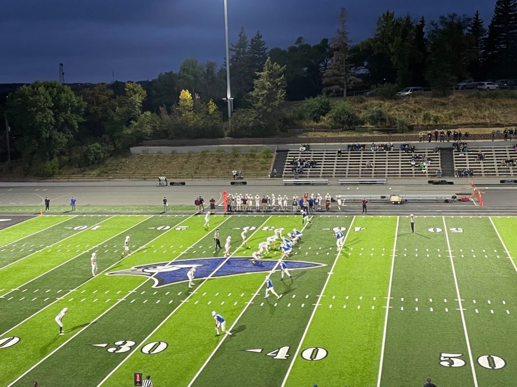 Blue Jays Blank Watford City, Win 47-0 on Homecoming - Vimarsana News