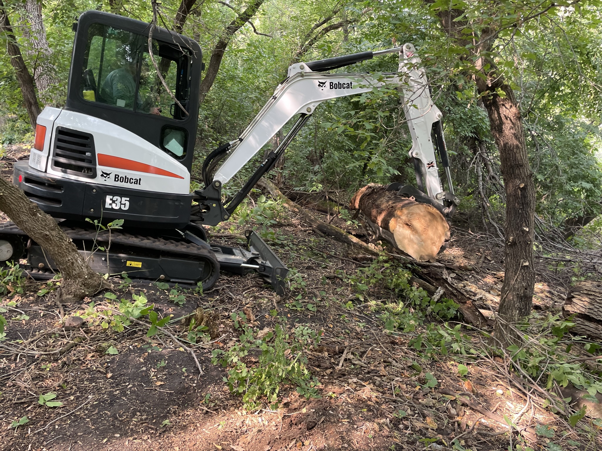 Doosan Bobcat Employees Support Community Projects | News Dakota