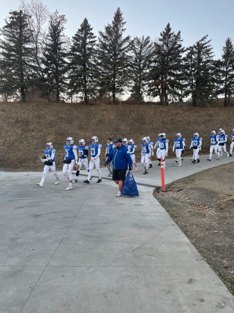 Back to the Dakota Bowl! Jamestown Outlasts Red River News Dakota