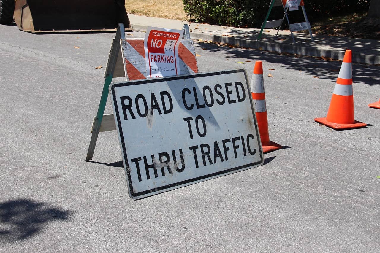 road-closed-2698182_1280