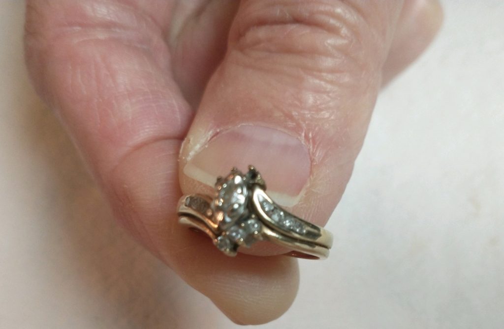 Special Ring Dropped Into Valley City Salvation Army Red Kettle - Vimarsana News