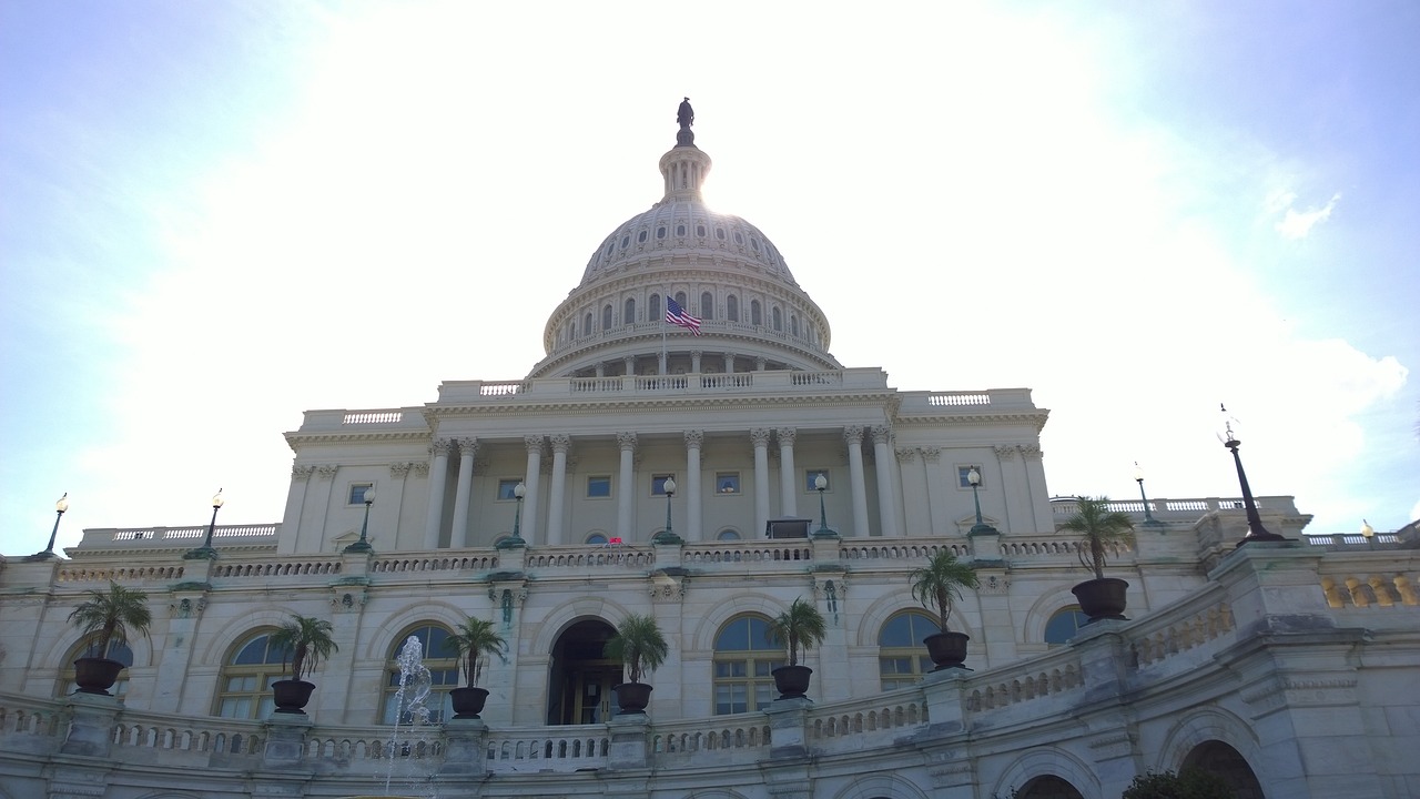 united-states-capitol-1675539_1280