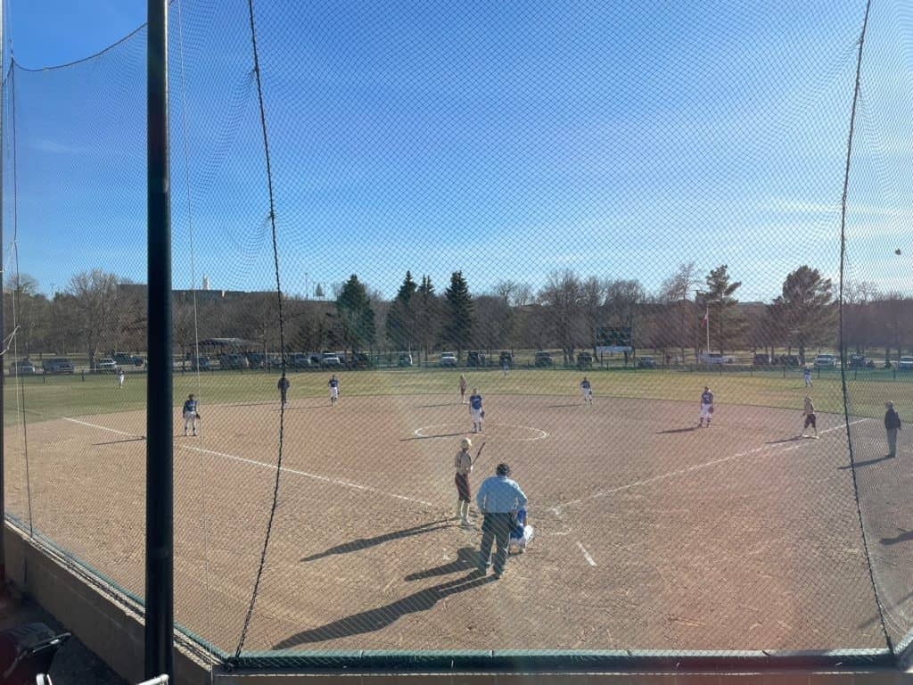 Blue Jays Hands Minot First Loss, Earn Doubleheader Split - Vimarsana News