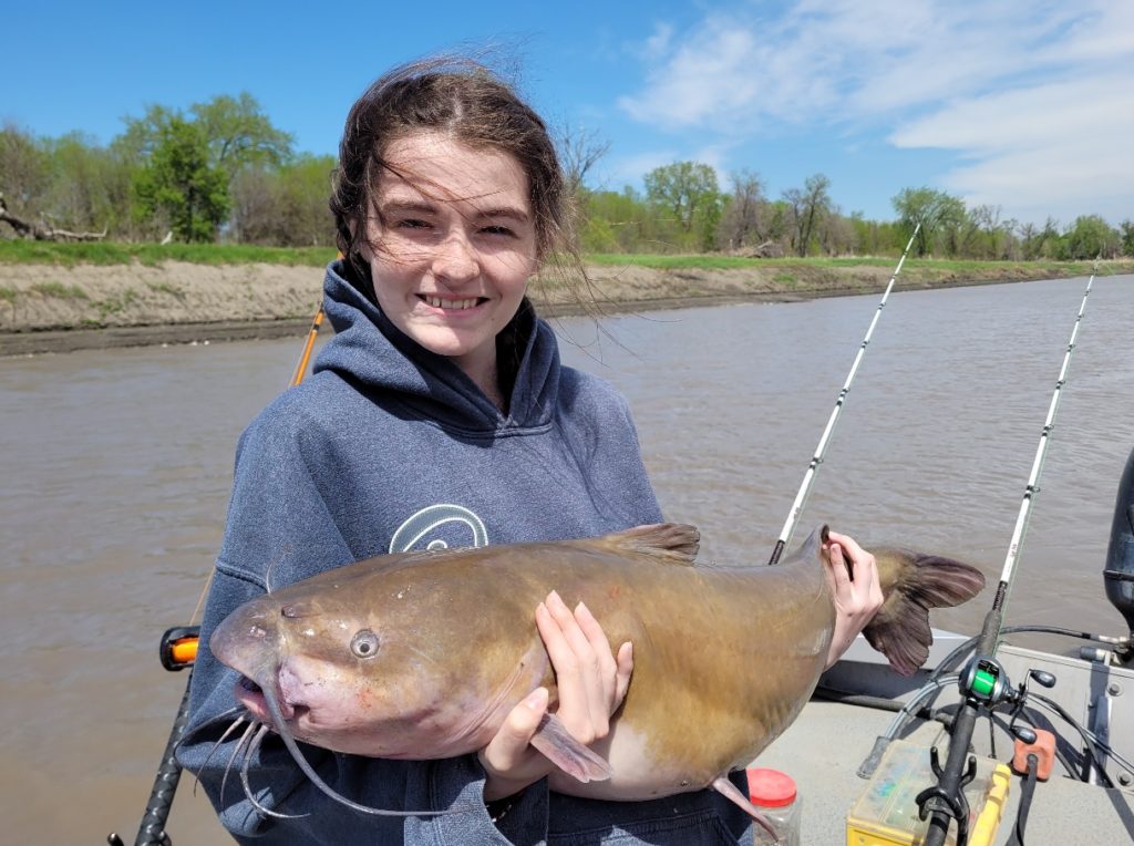 Bait a Concern for Red River Catfishermen - Vimarsana News