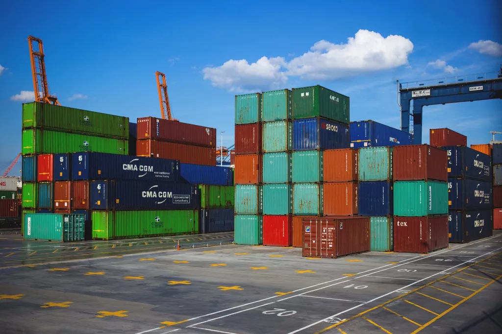 Tentative Labor Agreement at West Coast Ports - Vimarsana News
