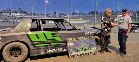 Jamestown Speedway – Mama Vetter Challenge & Red River Sprint Car Series – June 17th Results & Recap - Vimarsana News